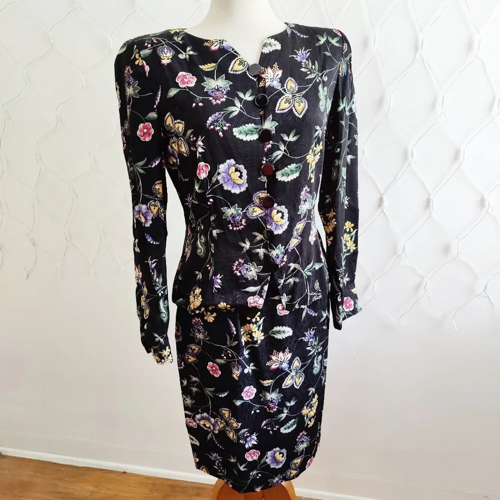 Vintage Liz Claiborne Suit • Black Floral • 2 pieces • 80s • Sz 6